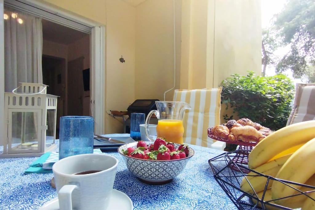 Garden Apartment With Bbq In The Athenian Riviera 外观 照片